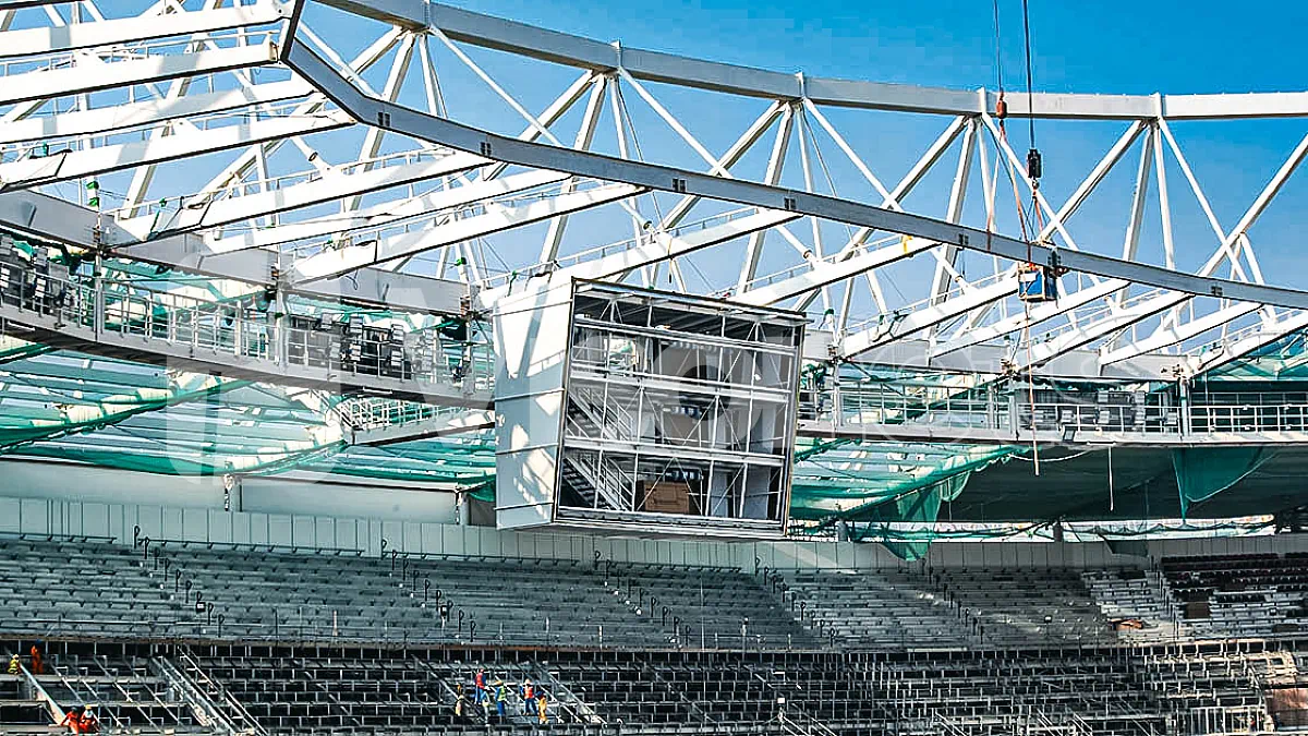 Sicherheitsnetze des Typs "S" VISORNETS für das Stadion "Al Rayyan" in Katar (Fußball-Weltmeisterschaft 2022)